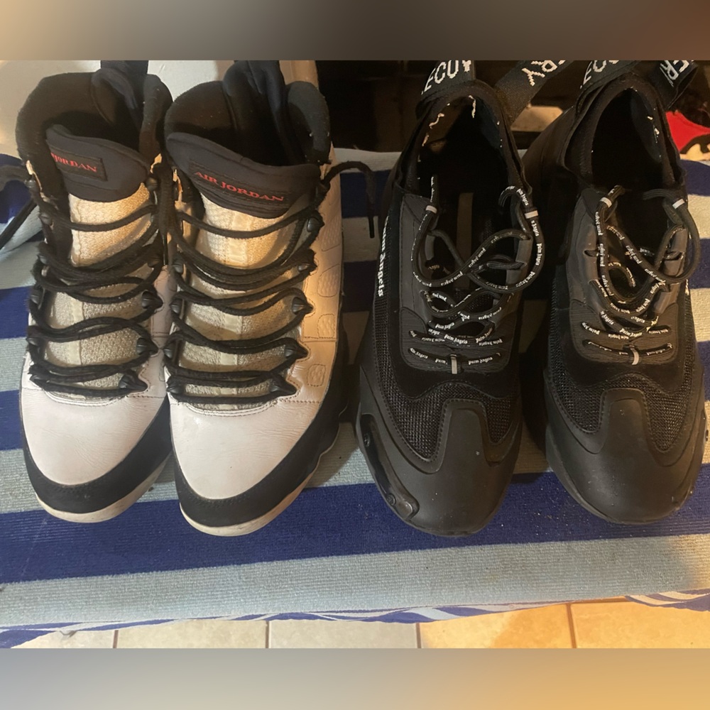 Palm angels recovery size 9.5 Jordan Space Jams size 9